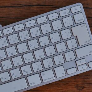 〈即決〉Apple Keyboard キーボード JIS 有線 A1242 ［ゆうパケット発送対応］の画像2