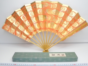 J575 fan / Mai . gold ground . red water volume thousand bird ./ talent ./ Shimai / talent comfort / day Mai / capital .Japanese Traditional crafts