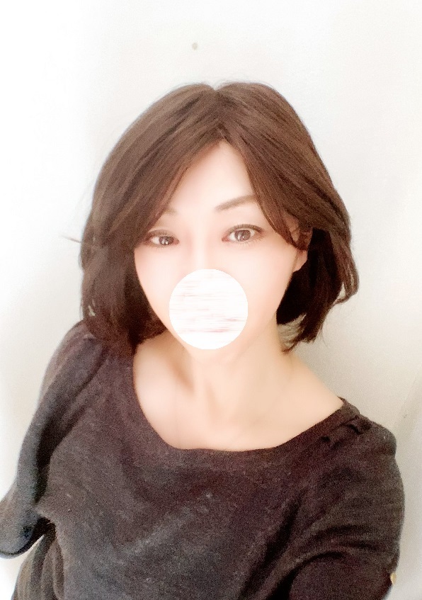 大きな取引 新品未使用 マリブウィッグ ❤️ゆるやかロングカール フル