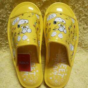 Арахис Snoopy Wood Stock Sandals Snoopy