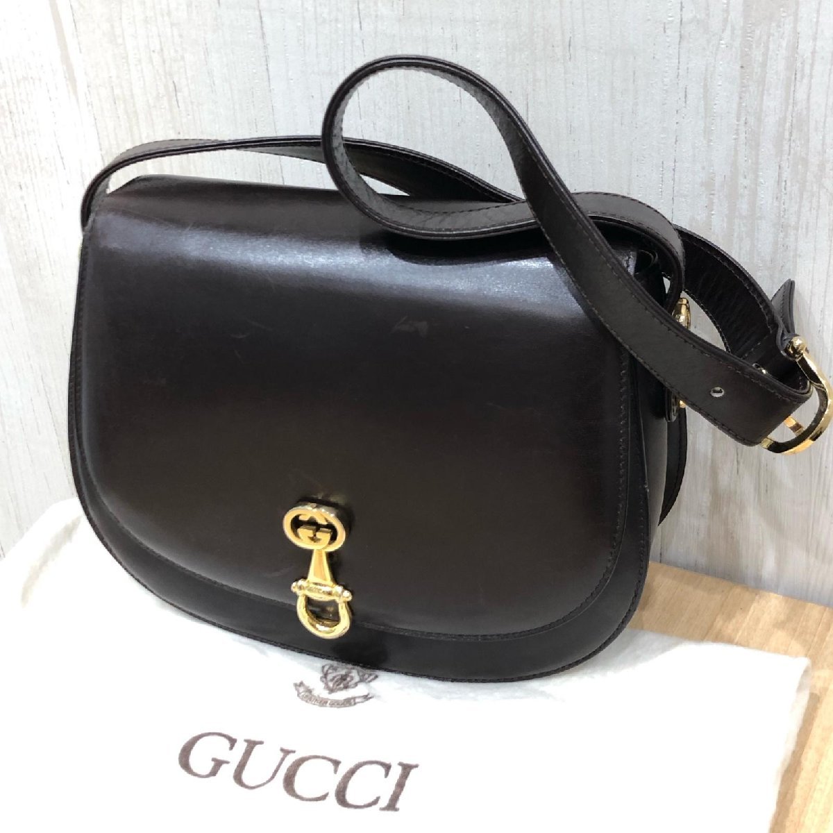 ショルダーバック オールドグッチの値段と価格推移は?|923件の売買 ...