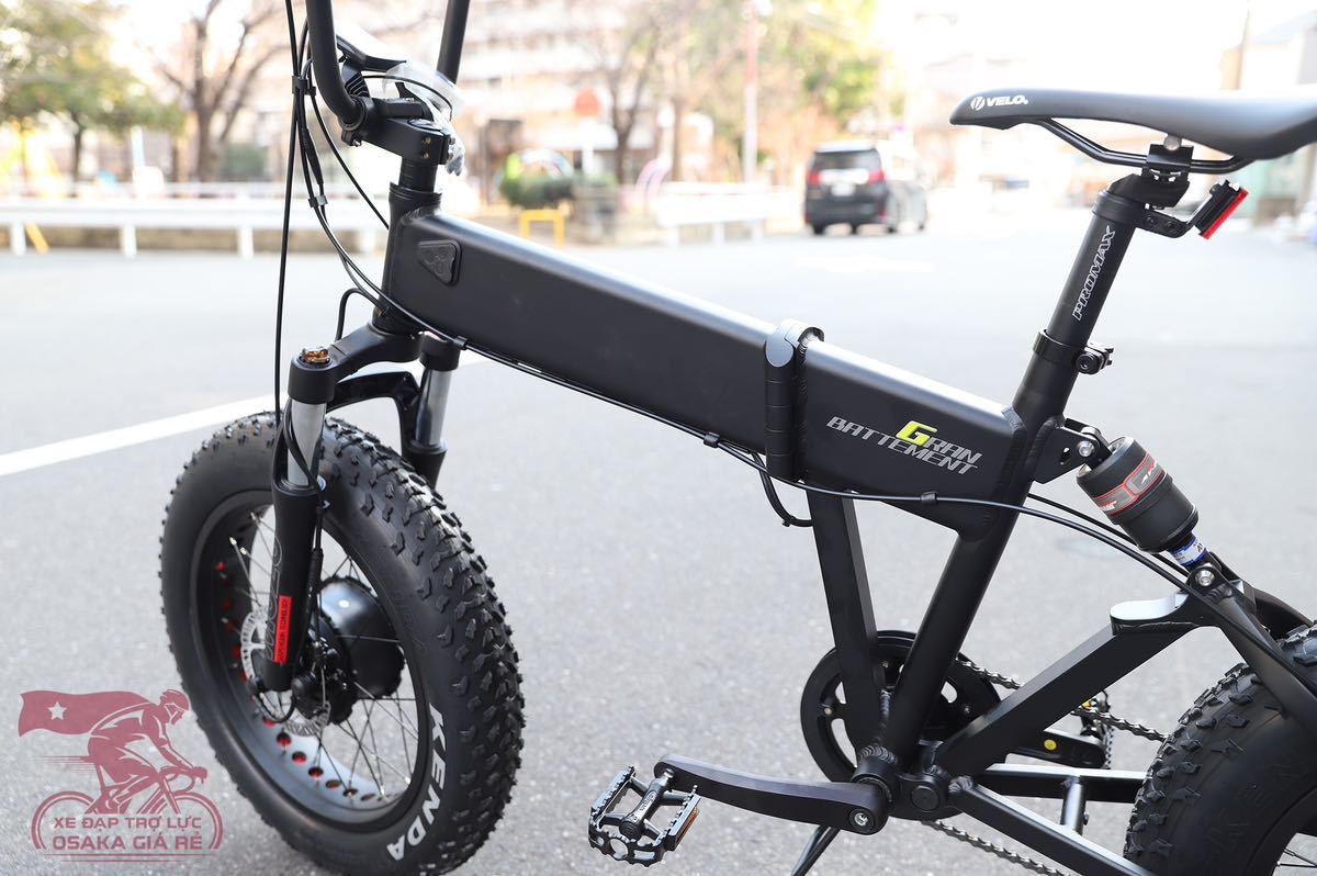 新車ー電動アシストFATBIKEでもコンパクトに折りたため20インチ(新品