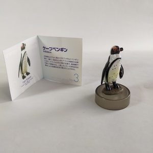 ペンギンズランチ★No.3 ケープペンギン　Penguin Figure Collection 　Cape Penguin 海洋堂　北陸製菓 κ