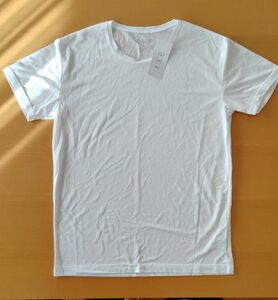 【再値下げ】a.v.vアーヴェヴェ　メンズ　半袖ポリエステルTシャツ　Mサイズ