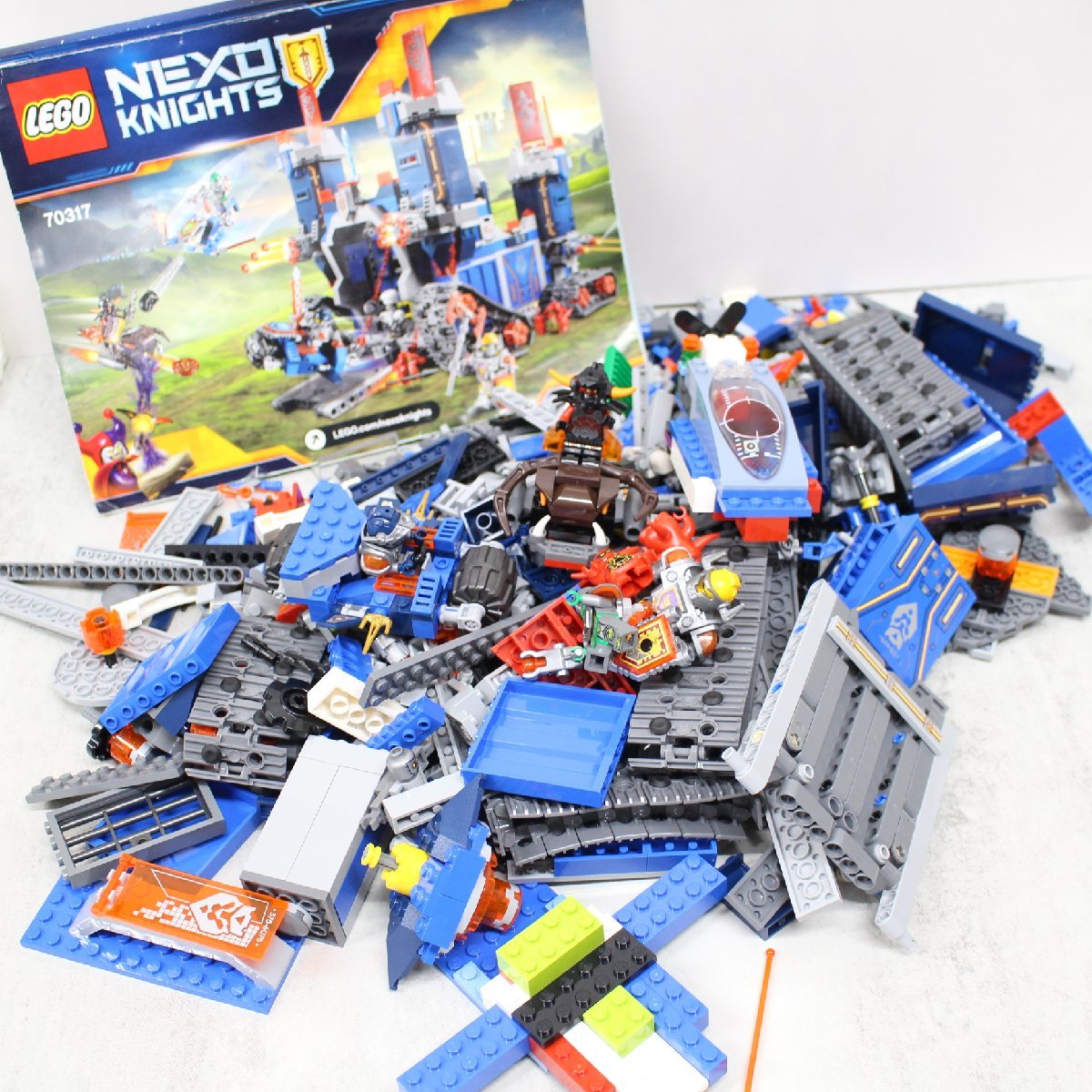 あすつく】 レゴ ネックスナイツ 70317 城 移動城塞 知育玩具