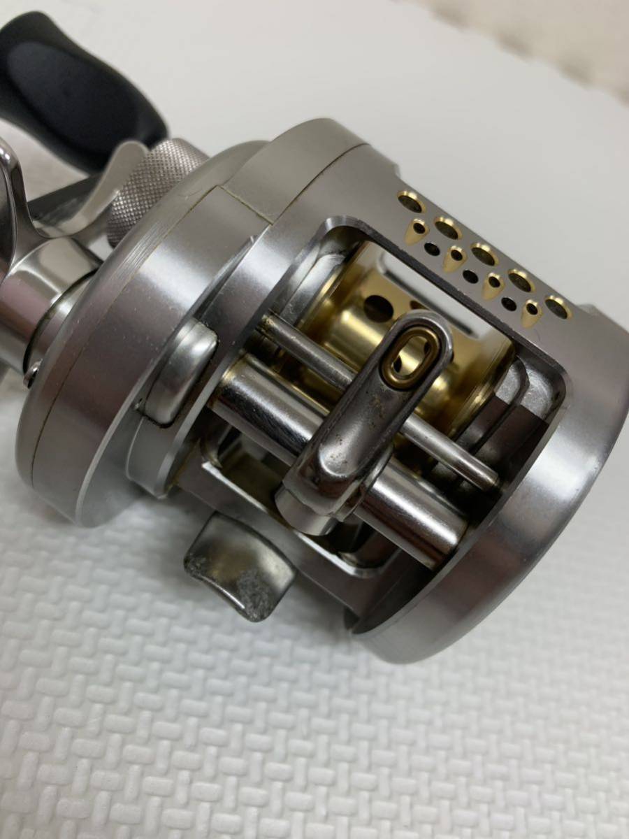 シマノ SHIMANO 03 CALCUTTA CONQUEST 200DC カルカッタコンクエスト