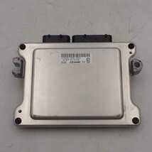 平成27年 フィット ハイブリッド GP5 前期 純正 エンジンコンピューター ECU LEB-H1 37820-5P6-963 中古 即決_画像3