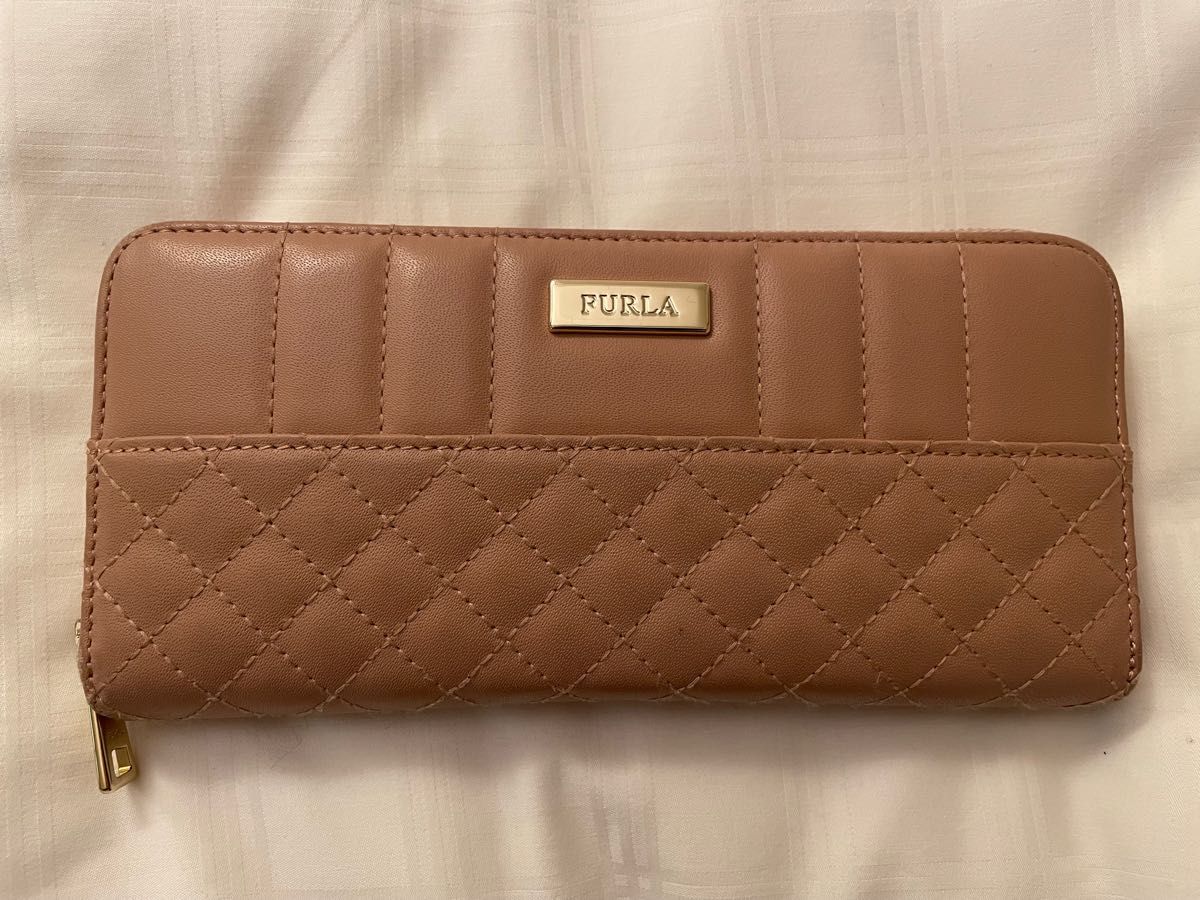 フルラ 新品 長財布 ラウンドファスナー クロコダイル シンプル