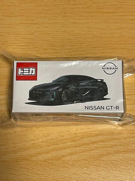 東京オートサロン限定トミカ　NISSAN GT-R ミッドナイトパープル
