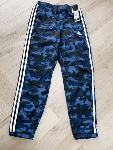 新品adidas キッズ長ズボン 160cm