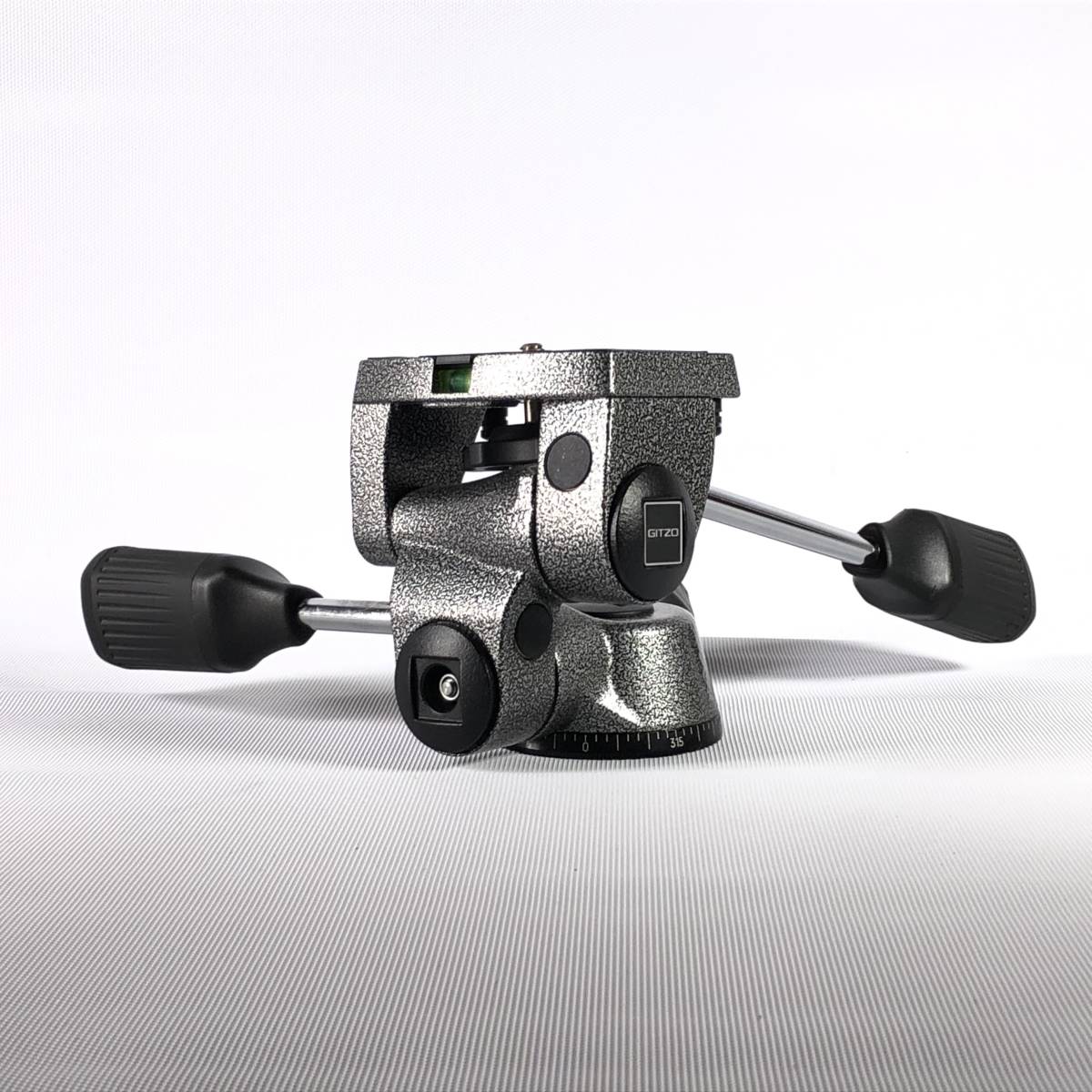 【完動美品】ジッツォ マグネシウム雲台【 G1570M 】 GITZO 元箱
