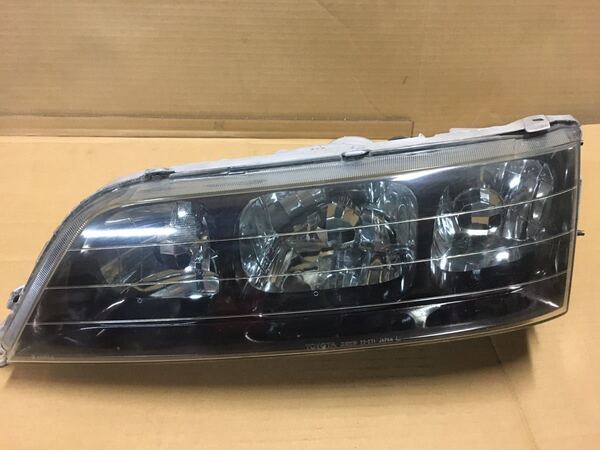 ★トヨタ純正ホイール 100系 マークⅡ ヘッドライト 助手席側 ジャンク HID キセノンヘッドライト インナー塗装あり
