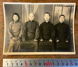 RR-1708 ■送料無料■ 中国 朝鮮 男性 人民服 女性 美人 チャイナドレス 記念写真 写真 古写真 印刷物 レトロ アンティーク/くKAら