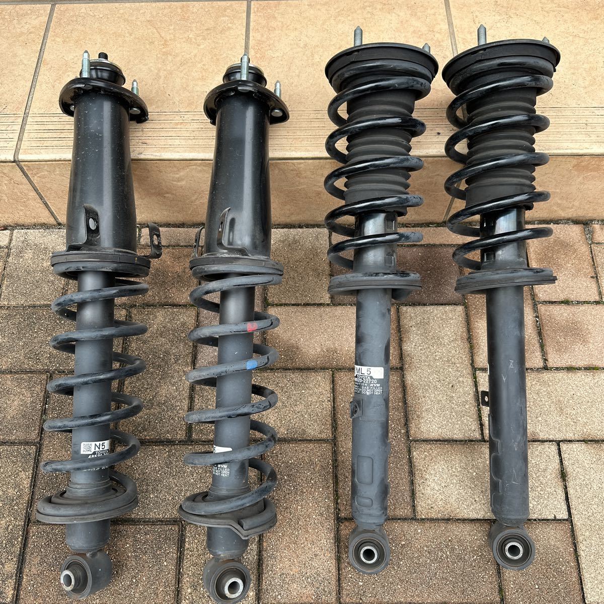 かわいい~!」 【低走行!!】130系マークx Gs純正サスキット