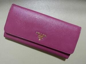 PRADA☆長財布☆サファイアーノ