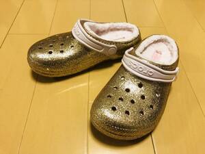 ●○ 美品 crocs クロックス クラシック ラインド グリッター クロッグ キッズ J3 21cm ゴールド×ベアリー ピンク ○●