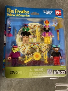 コネックス　ビートルズ　イエロー・サブマリン　K'NEX The Beatles Yellow Submarine(B)