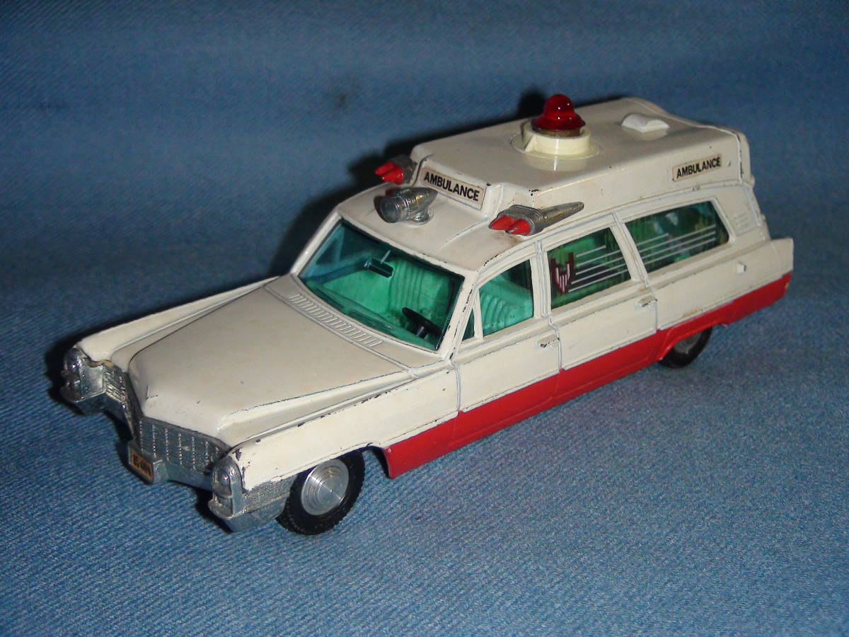 ヤフオク! -「キャデラック1」(ディンキー) (自動車)の落札相場・落札価格