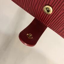 ◆◆◆ルイヴィトン　レッド　手帳カバー　スペイン製 LOUIS VUITTON エピ レザー 美品　正規品_画像10