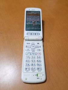 au 携帯電話 K010 簡単ケータイ カンタンケータイ ガラケー 白ロム KDDI KYOCERA KY003UAA