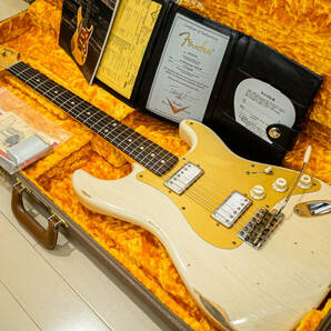 Fender Custom Shop Heavy Relic Stratocaster マイケル ランドウ Flash coat Lacquer White agedの画像1