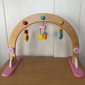 木製 ベビージム メーカー不明 足に傷あり 木のおもちゃ 知育玩具