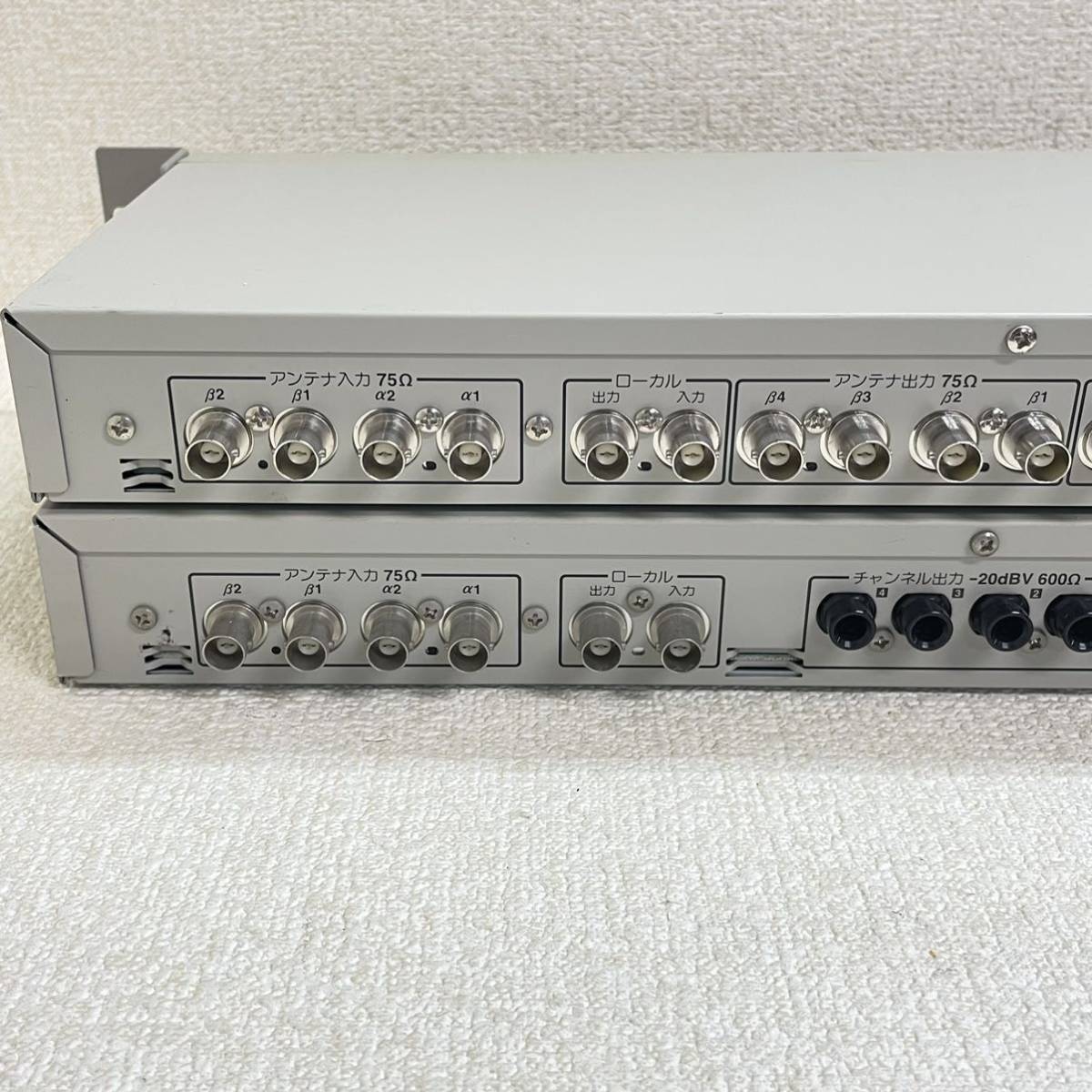 ニッサン・638 Y5)Panasonic800MHz帯ダイバシティワイヤレス受信機