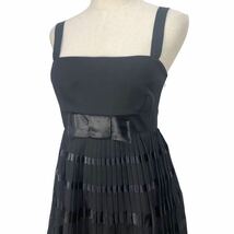 美品　R.E.D VALENTINO ヴァレンティノ　レディース　ブラック　リボン装飾　ワンピース　ドレス　42表記_画像2