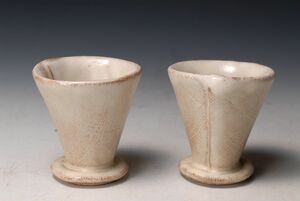 2532 author thing author unknown cloth eyes flour . large sake cup set inspection . wistaria higashi .