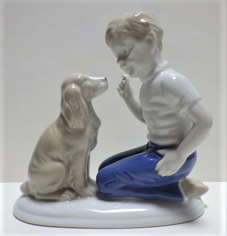 国内外の人気! リヤドロ 少年と犬 置物 - education.semel.ucla.edu