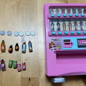 リカちゃんでるでるじどうはんばいき TAKARA タカラ　トミー　自動販売機　女の子おもちゃ玩具　箱あり