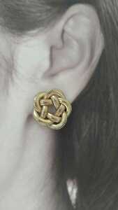 * Gold color chain * flower motif earrings *