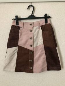 イング　INGNI 台形スカート パッチワーク風　ピンク　ブラウン　ボタン