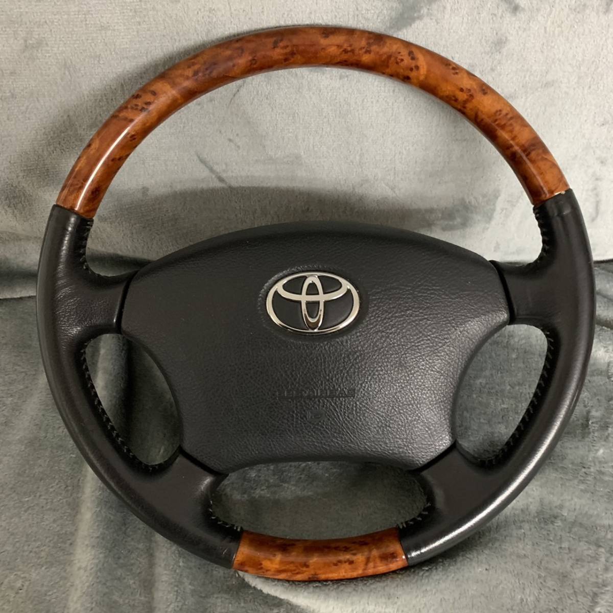 ヤフオク! -「ハイエース ステアリング 本革」の落札相場・落札価格