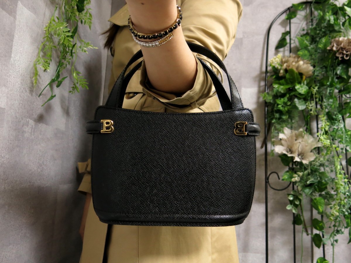 ヤフオク! -「バリー bally バッグ」の落札相場・落札価格
