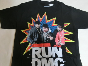 USA購入 アメリカ ニューヨーク市出身 ロック殿堂入り 人気ヒップホップグループ【RUN DMC】メンバーロゴプリントTシャツUS Lサイズ BLK