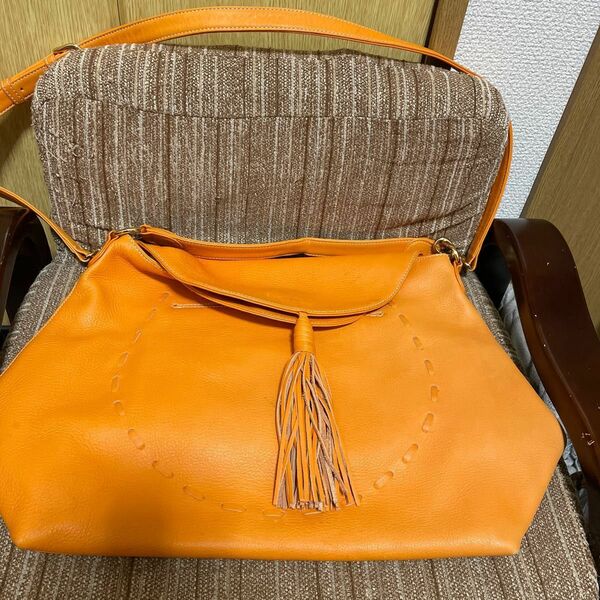 美品　本革　色鮮やか横浜元町Kitamuraの大きいバッグ