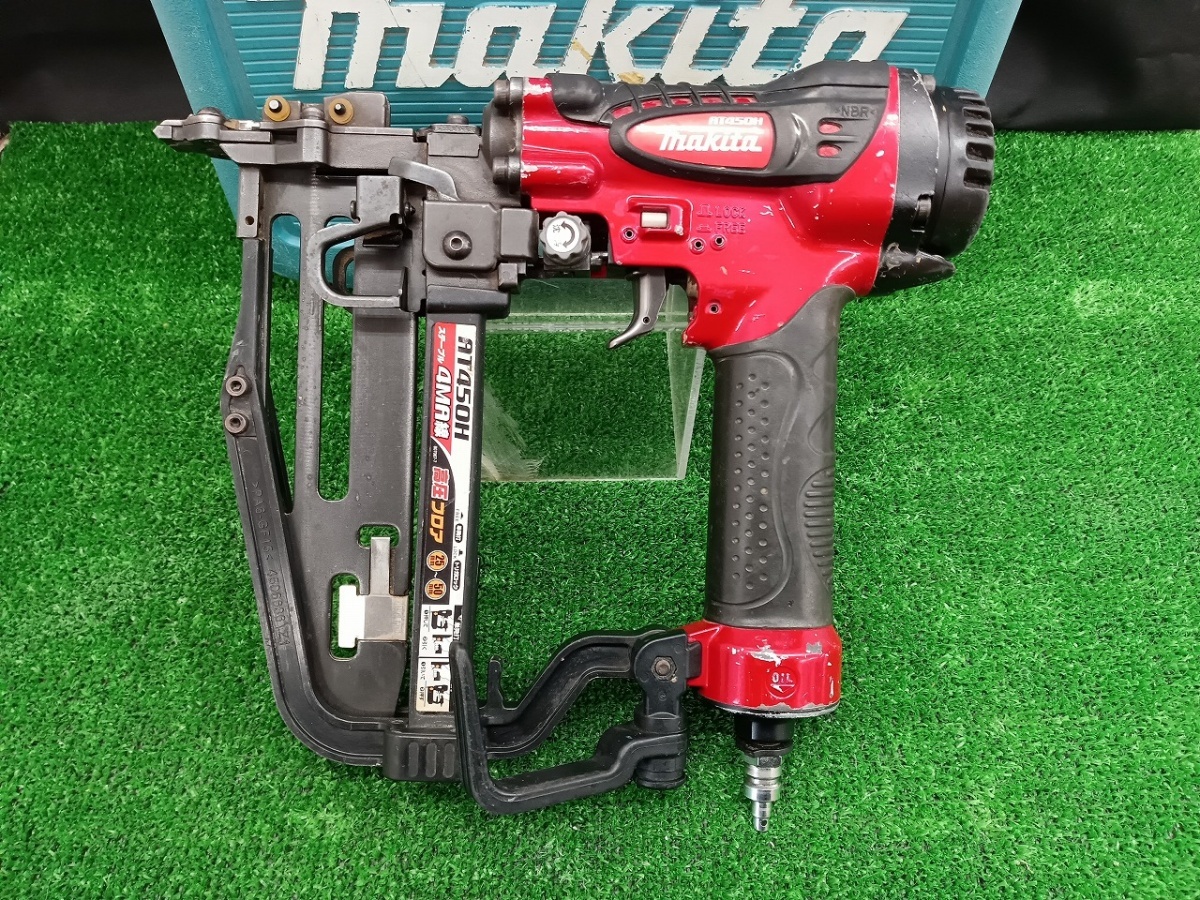 マキタ(Makita) AT1150HA 高圧フロアタッカ(赤) | cixneo.com