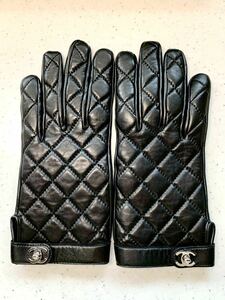 Chanel Glove Chanel Gloves Matrasse Turning Lock Silver Cracket 7 1/2