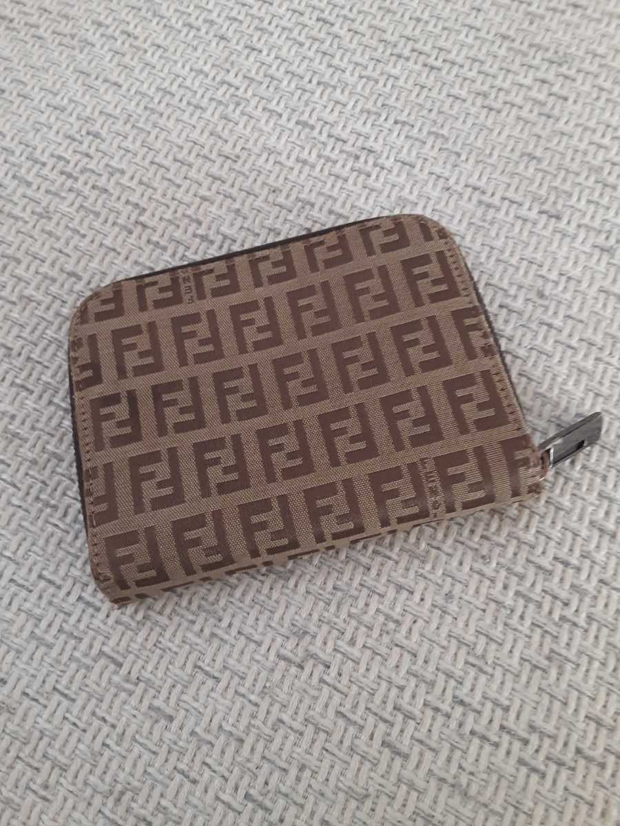 ヤフオク! -「fendi 財布 ズッカ」の落札相場・落札価格