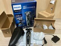 送料無料 一部未使用 PHILIPS フィリップス S9732A/33 Series9000 髭剃り 除菌洗浄器 電気シェーバー 72枚刃 回転式 トリマー 洗顔ブラシ _画像1