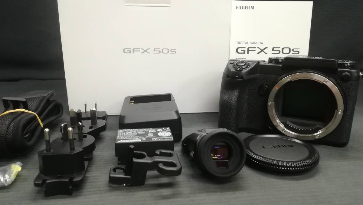 富士フイルム FUJIFILM GFX 50S ボディ オークション比較 - 価格.com