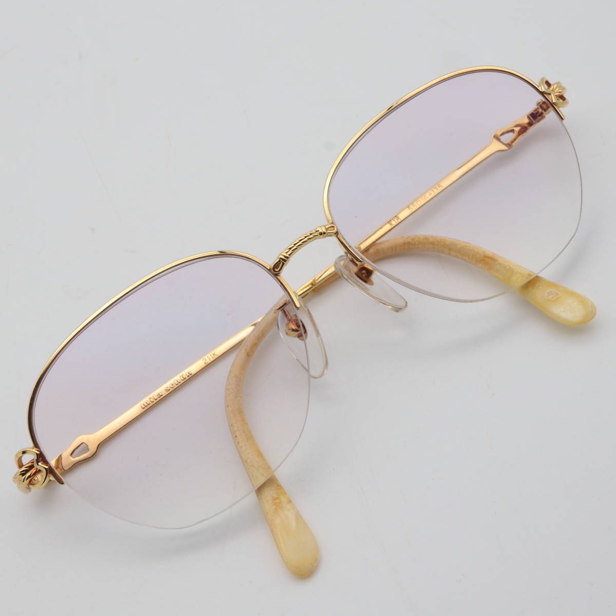 金縁メガネの値段と価格推移は？｜78件の売買情報を集計した金縁メガネ 