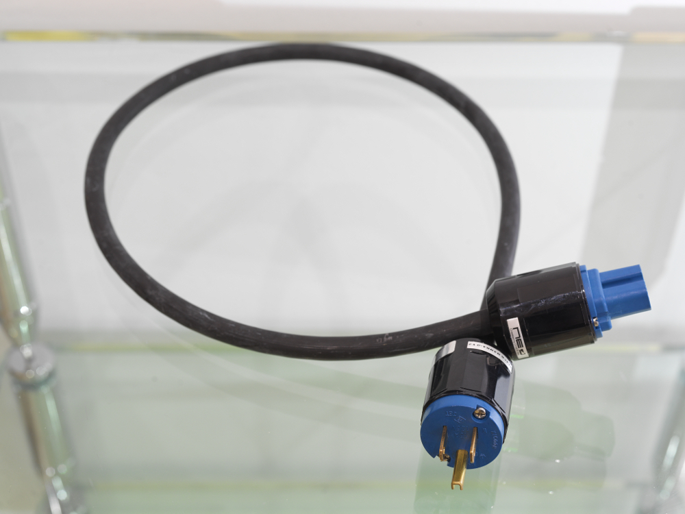 OYAIDE BLACK MAMBA-α 1.8m オヤイデ 特価ブランド 68.0%OFF www