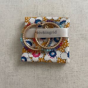 viv&ingrid ビィヴ&イングリッド ピアス 両耳 虹色