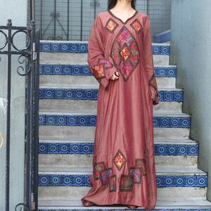*SPECIAL ITEM* USA VINTAGE EMBROIDERY DESIGN ETHNIC LONG ONE PIECE/アメリカ古着刺繍デザインエスニックロングワンピース
