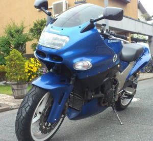 ZZR1100D ZZR1100C　カスタム　フロントフェンダー