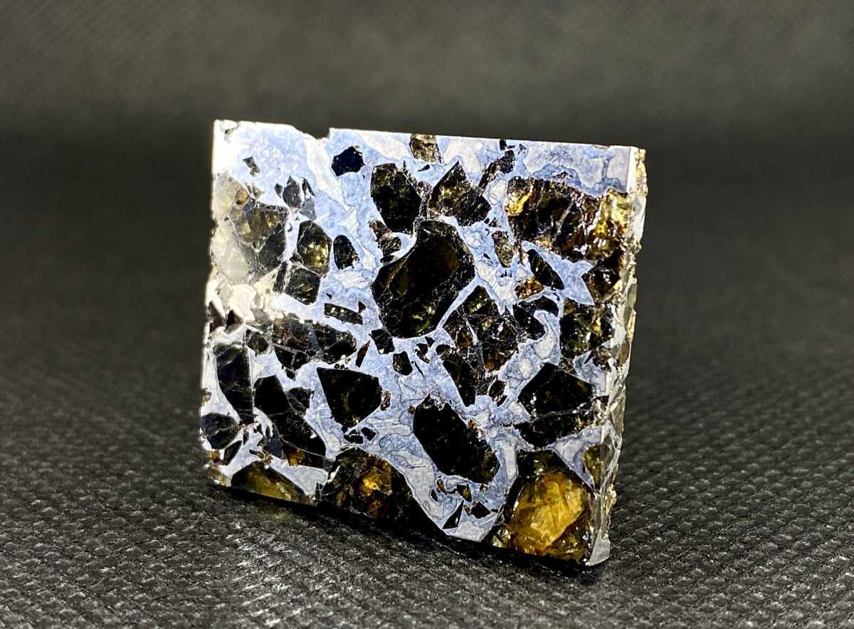 手数料安い 宝石品質 ブラヒン隕石 21g パラサイト隕石 美麗な標本
