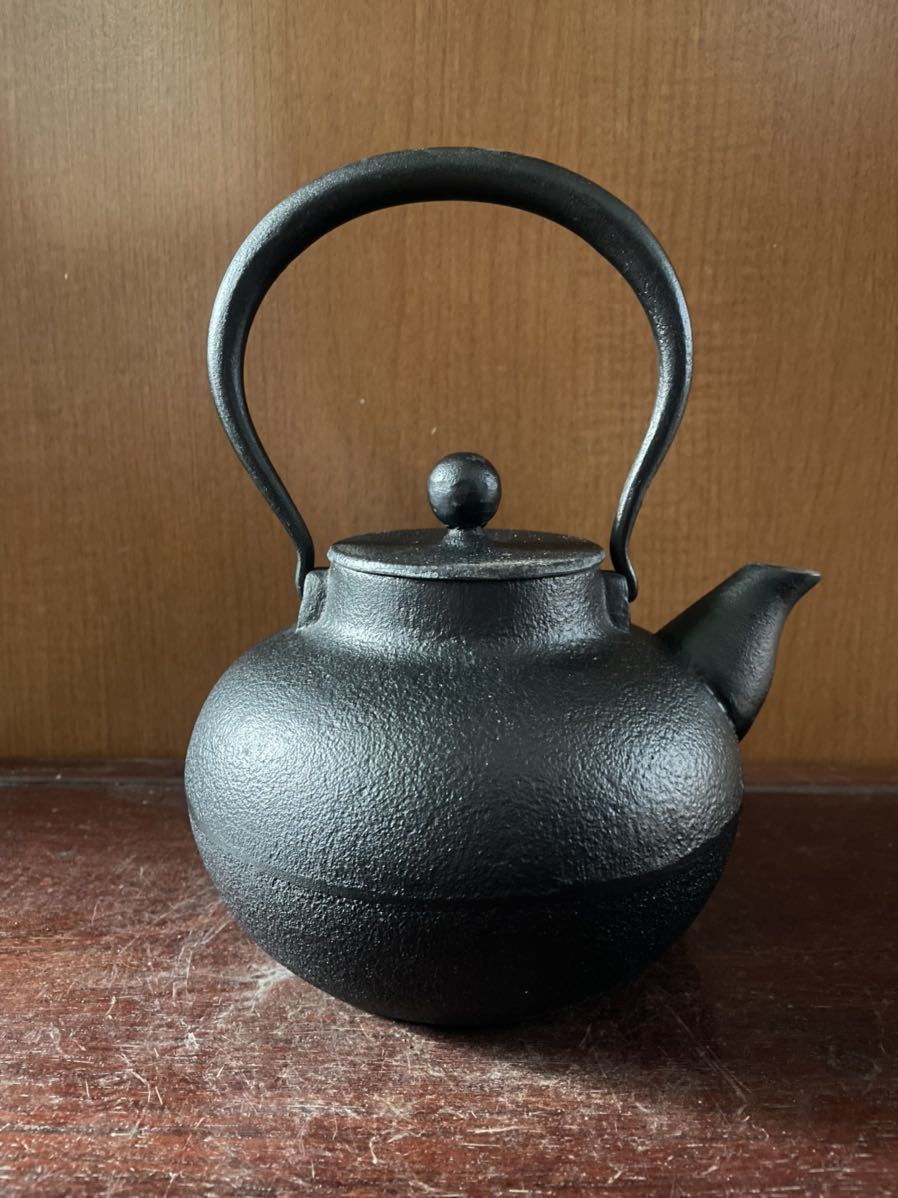 煎茶道具 南部鉄器 岩鋳造 清茂作 砂鉄瓶 共箱 M 3063 美術品 金属工芸