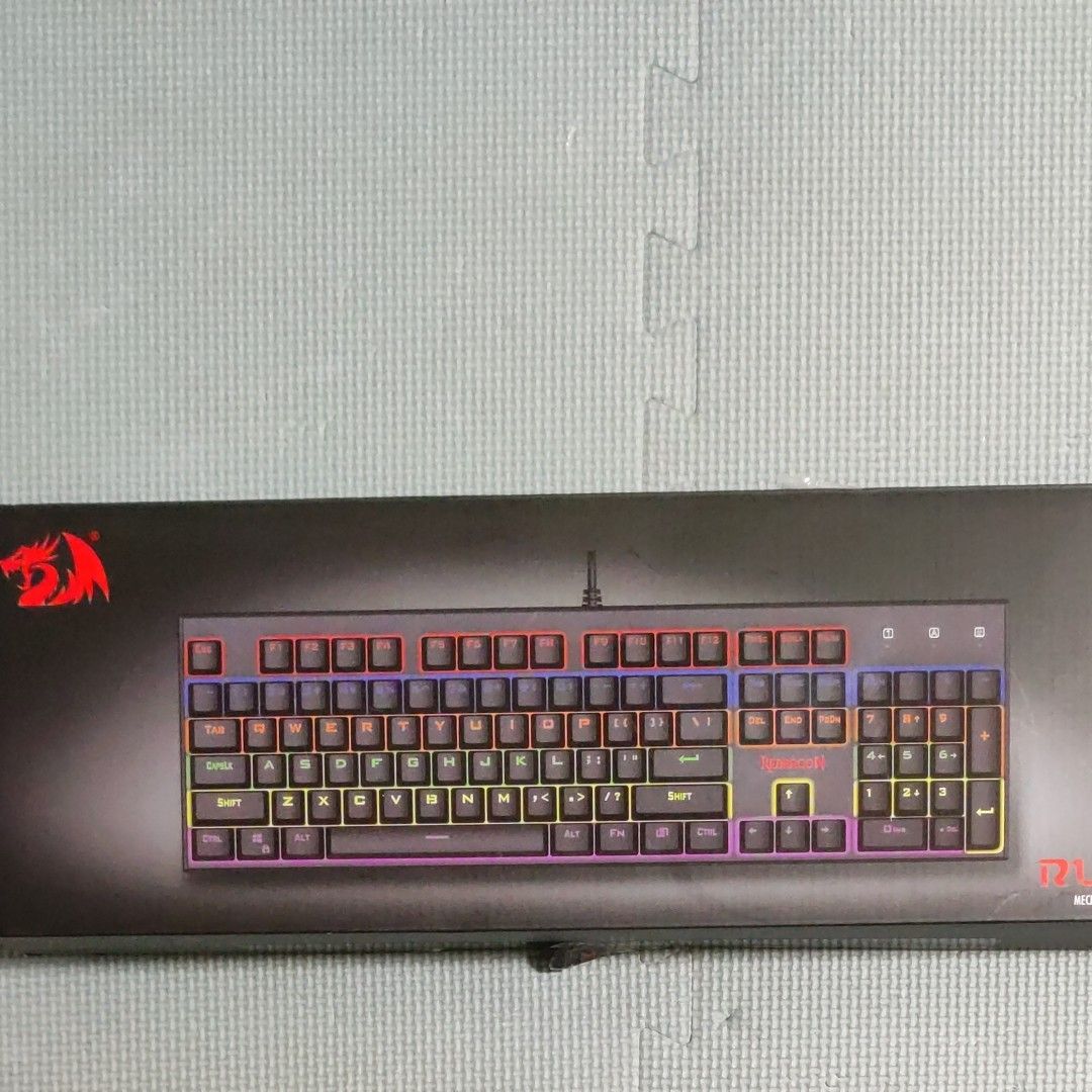 自作キーボードClaw44 v3+gateron oil king等-